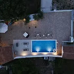 House Providenca *