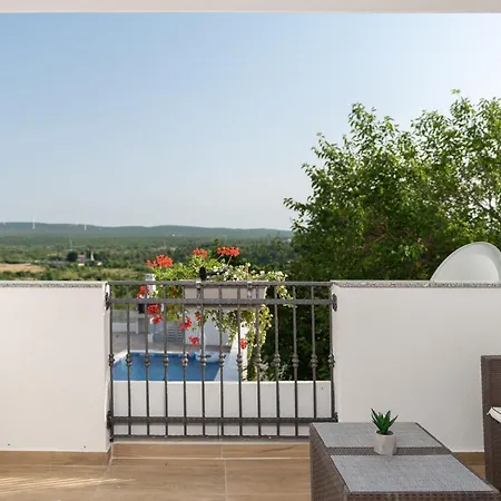 House Providenca Semesterbostad Pridraga