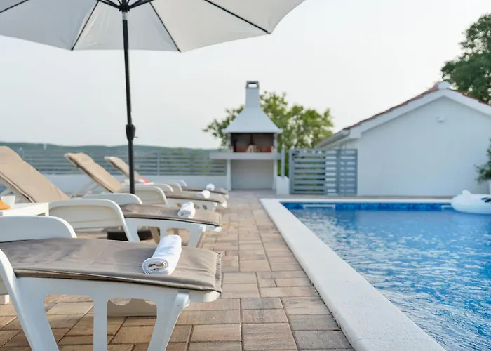 House Providenca Semesterbostad Pridraga