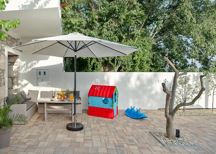 Semesterbostad House Providenca